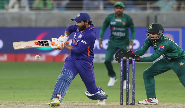 দুবাই ইন্টারন্যাশনাল স্টেডিয়ামে পাকিস্তানকে হারিয়ে বিশ্বকাপের বদলা নিলো ভারত