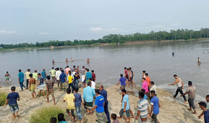 করতোয়া নদীতে নৌকাডুবিতে ২৪ মৃত্যু