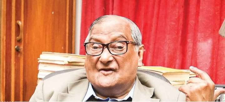 খ্যাতিমান অর্থনীতিবিদ সাবেক উপদেষ্টা আকবর আলি খান মারা গেছেন 