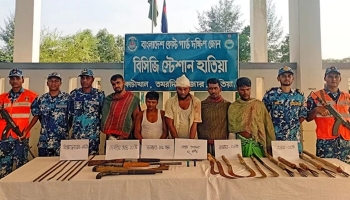 হাতিয়ায় জলদস্যু গ্রুপের গোলাগুলিতে নিহত ৩ 