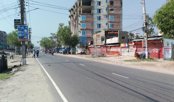 সারাদেশের সঙ্গে বরিশালের পরিবহন যোগাযোগ বিচ্ছিন্ন
