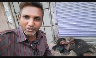 গাউছিয়া কমিটির সহযোগিতা সাংবাদিক ইমুর প্রচেষ্টায় অসুস্থ মহিলাকে চমেকে হাসপাতালে ভর্তি