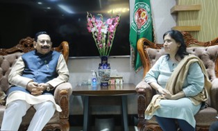 গার্মেন্টসকর্মী ও শ্রমিকদের জন্য সন্ধ্যাকালীন স্বাস্থ্যসেবা চালু করতে চাই: মেয়র