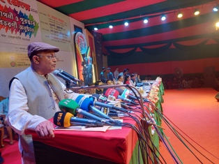 বিশ্বচোর বিএনপি যখন দুর্নীতির অভিযোগ করে তখন শুধু মানুষ নয়, হনুমানও ভেংচি কাটে : তথ্য মন্ত্রী