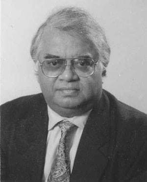 ব্যারিস্টার নাজমুল হুদা মারা গেছেন