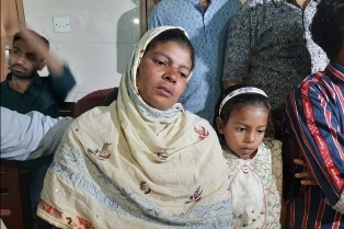 সীতাকুণ্ডে সিলিন্ডার বিস্ফোরণে নিহতদের বাড়িতে ও এলাকায় শোকের মাতম