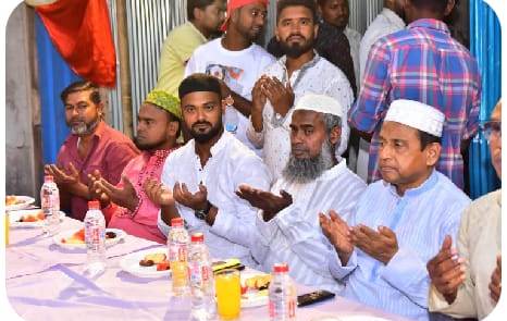 চট্টগ্রাম অটো টেম্পু  মালিক ও শ্রমিকের ইফতার ও দোয়া মাহফিল