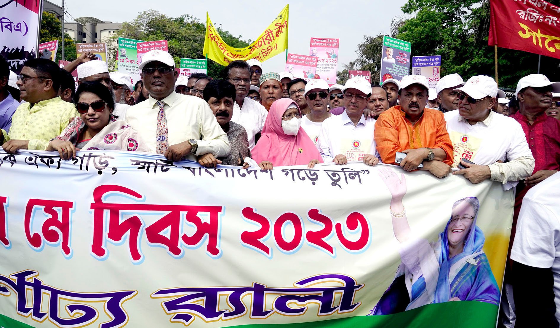  মহান মে দিবস পালিত