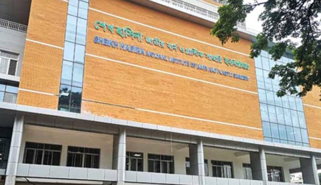  রাজধানীতে গ্যাসলাইন বিস্ফোরণে শিশু ও নারীসহ দগ্ধ ১০