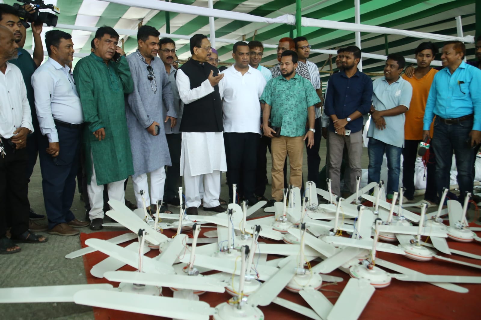 বিকেল পাঁচটার মধ্যে কোরবানির বর্জ্য পরিষ্কার চান চট্টগ্রামের মেয়র