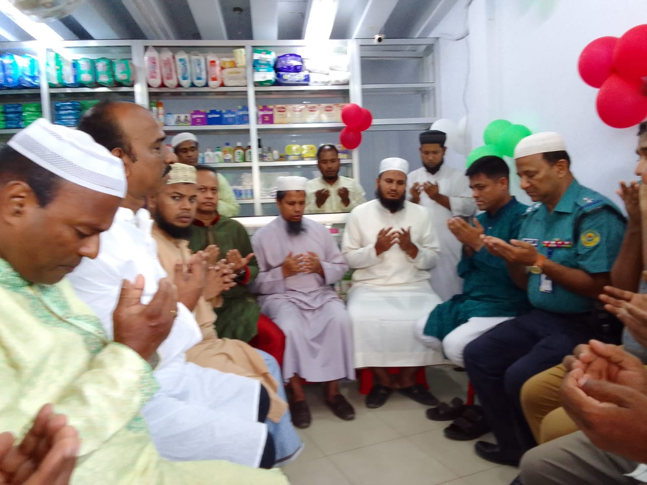 অক্সিজেনে গুডলাইফ ফার্মেসী উদ্ভোধন