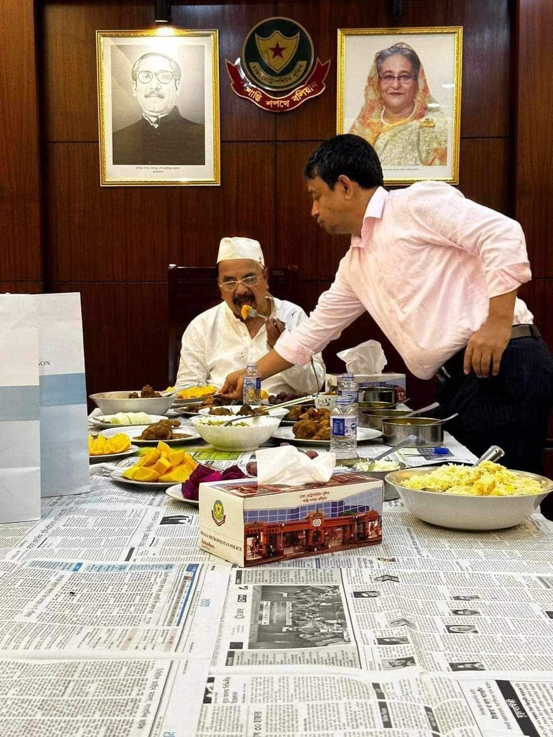 মিন্টো রোডে বিএনপিনেতা গয়েশ্বরকে মধ্যাহ্নভোজ করালেন ডিবি প্রধান হারুন