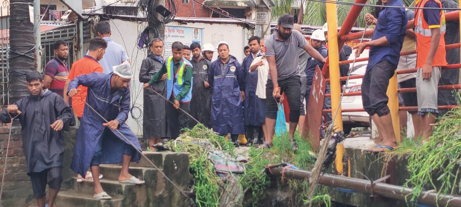 নগরীর জলাবদ্ধতা পরিস্থিতি উন্নয়নে কাজ করছে চসিকের প্রতিনিধিদল