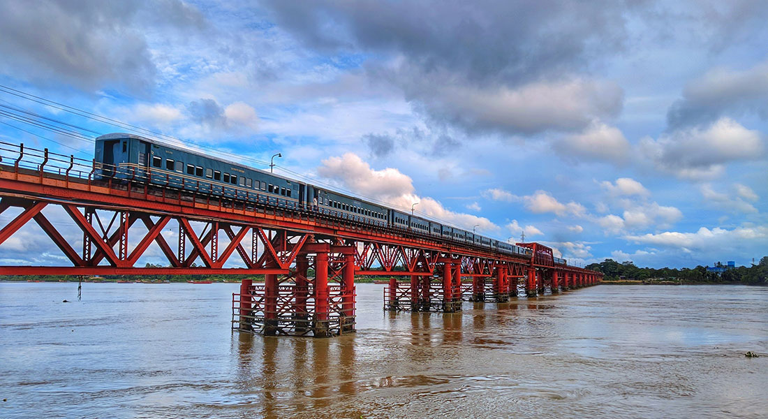 কালুরঘাট ফেরি রাজনৈতিক সিন্ডিকেটেই  জিম্মি