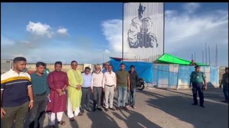 ৩৪ ফিট উচ্চতার বঙ্গবন্ধুর ভার্টিক্যাল মোড়াল