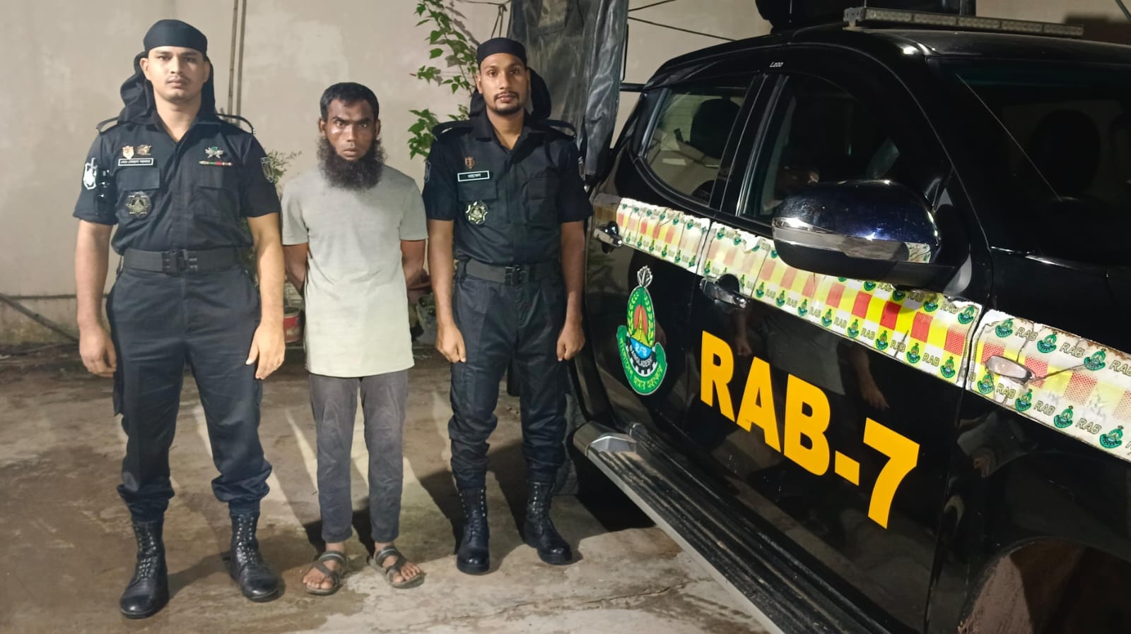 আমৃত্যু কারাদন্ডপ্রাপ্ত প্রধান আসামী ইব্রাহিম গ্রেফতার
