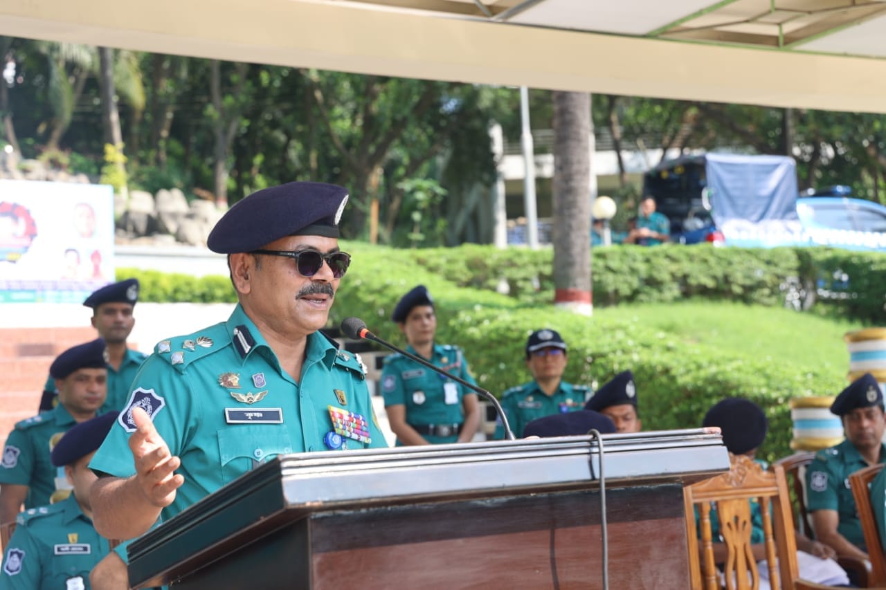  প্রধানমন্ত্রীর চট্টগ্রাম সফর উপলক্ষ্যে সিএমপির ব্রিফিং প্যারেড অনুষ্ঠিত