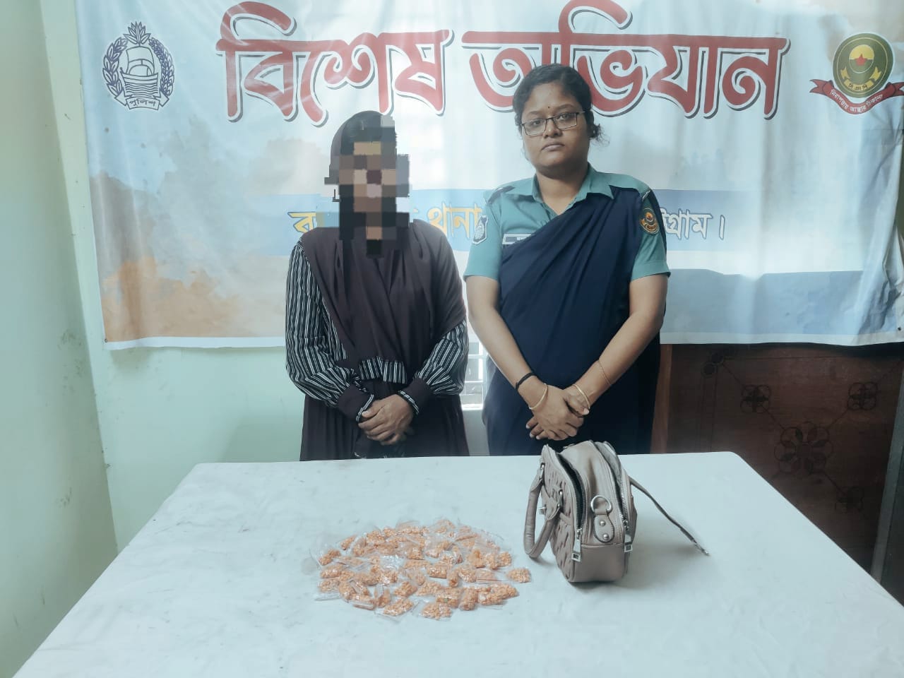 বাকলিয়ায়  ইয়াবাসহ আটক ১