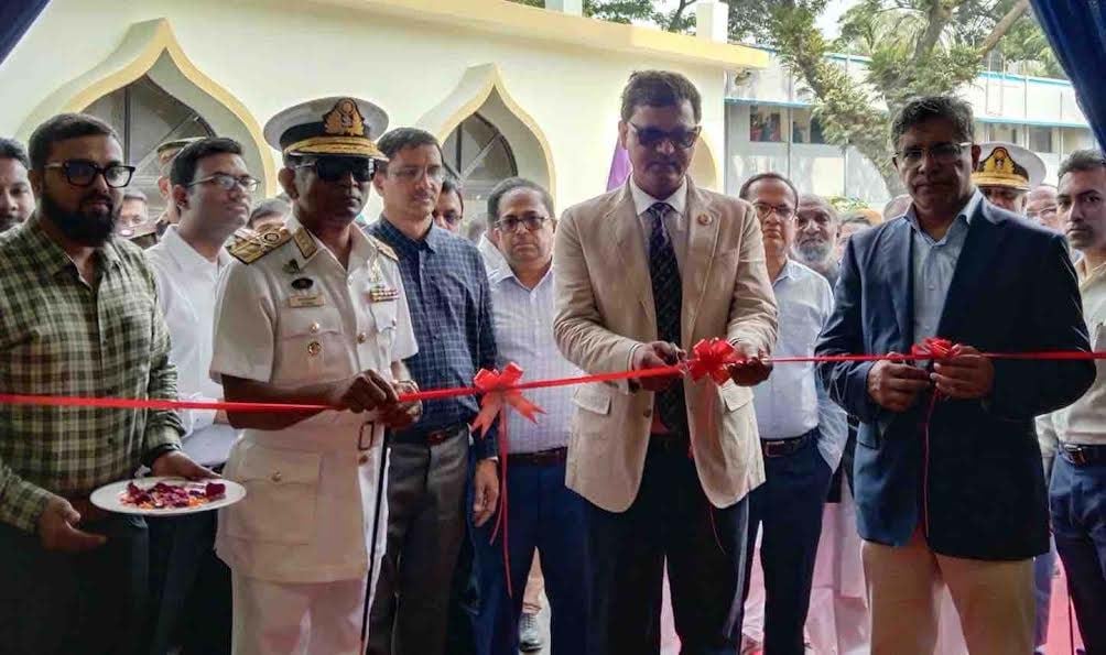 বিশ্বের অনেক দেশ চট্টগ্রাম বন্দরে বিনিয়োগের আগ্রহ প্রকাশ করেছে : নৌপরিবহন প্রতিমন্ত্রী