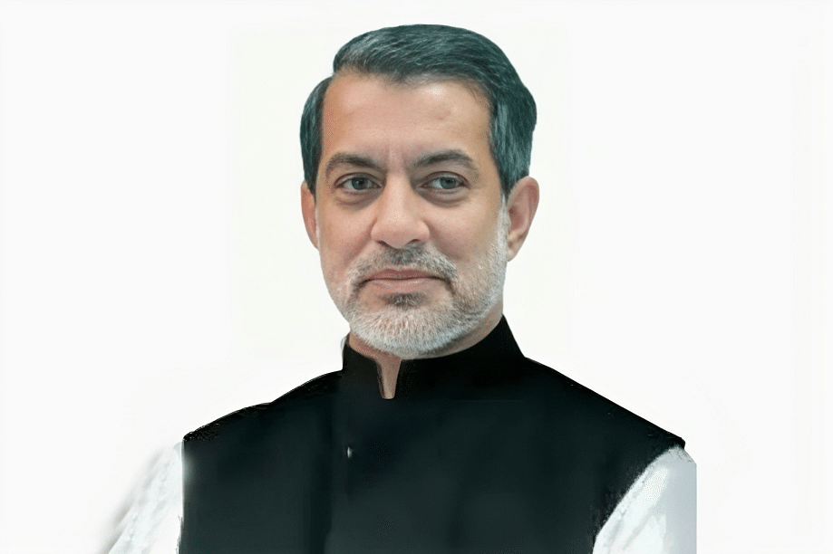 ২ লাখ ২১ হাজার ভোটে পঞ্চমবার জিতলেন নৌকা প্রতীকের ফজলে করিম
