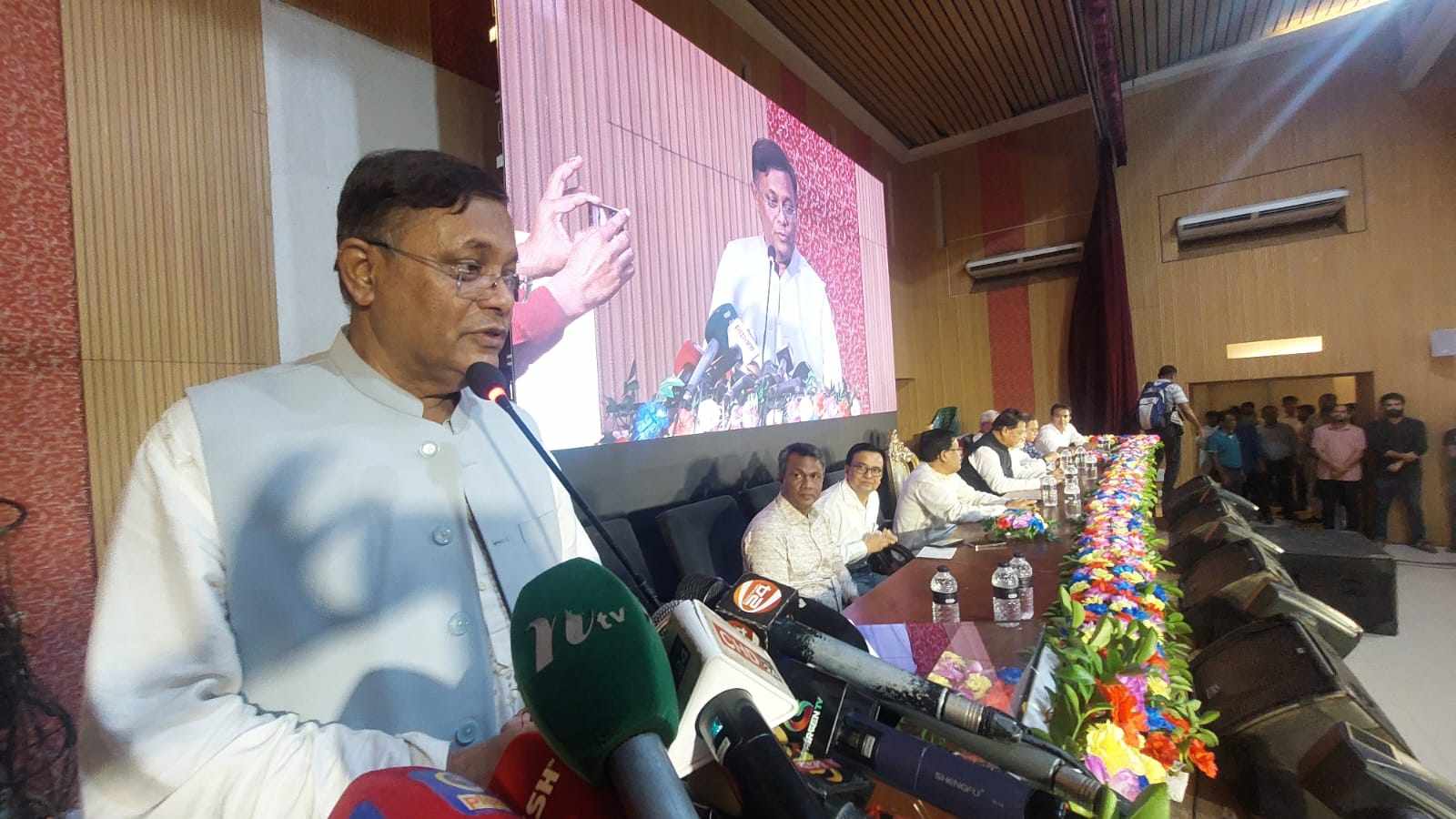 সবার সাথে দেশের সুসম্পর্ক দেখে বিএনপির গাত্রদাহ হচ্ছে : পররাষ্ট্রমন্ত্রী