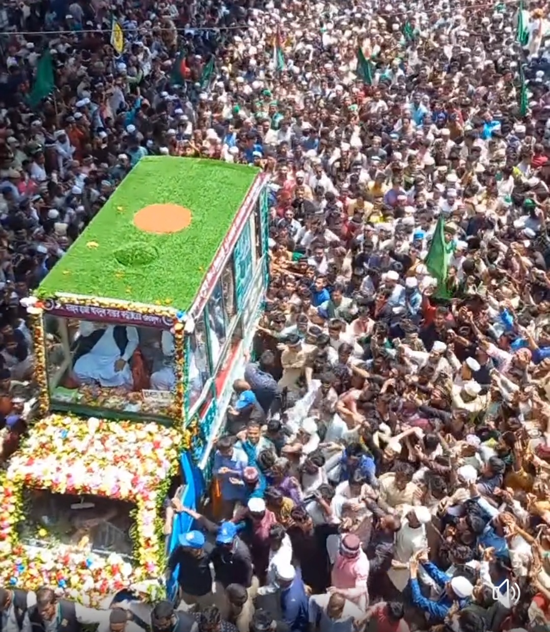 লাখো মানুষের জশনে জুলুস চট্টগ্রামে