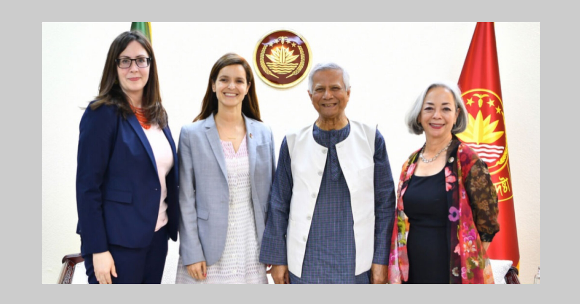 দেশের শ্রম আইনকে বৈশ্বিক মানদণ্ডে নিতে চান ড. ইউনূস