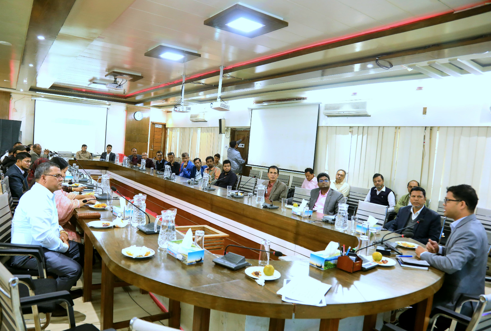 কক্সবাজারে গ্রাম আদালত নিয়ে সচেতনতা তৈরিতে সমন্বয় সভা