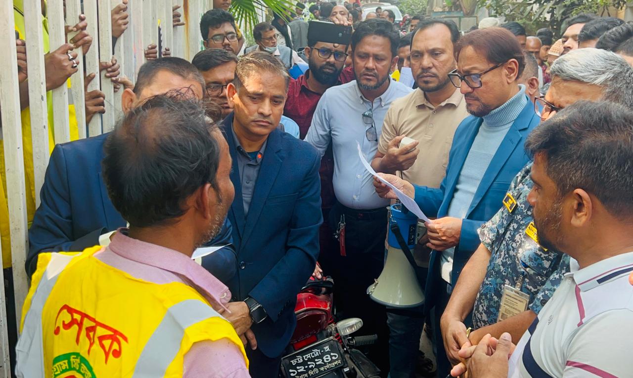 প্রতিটি নাগরিকের সেবা পাওয়ার অধিকার আছে: মেয়র ডা. শাহাদাত