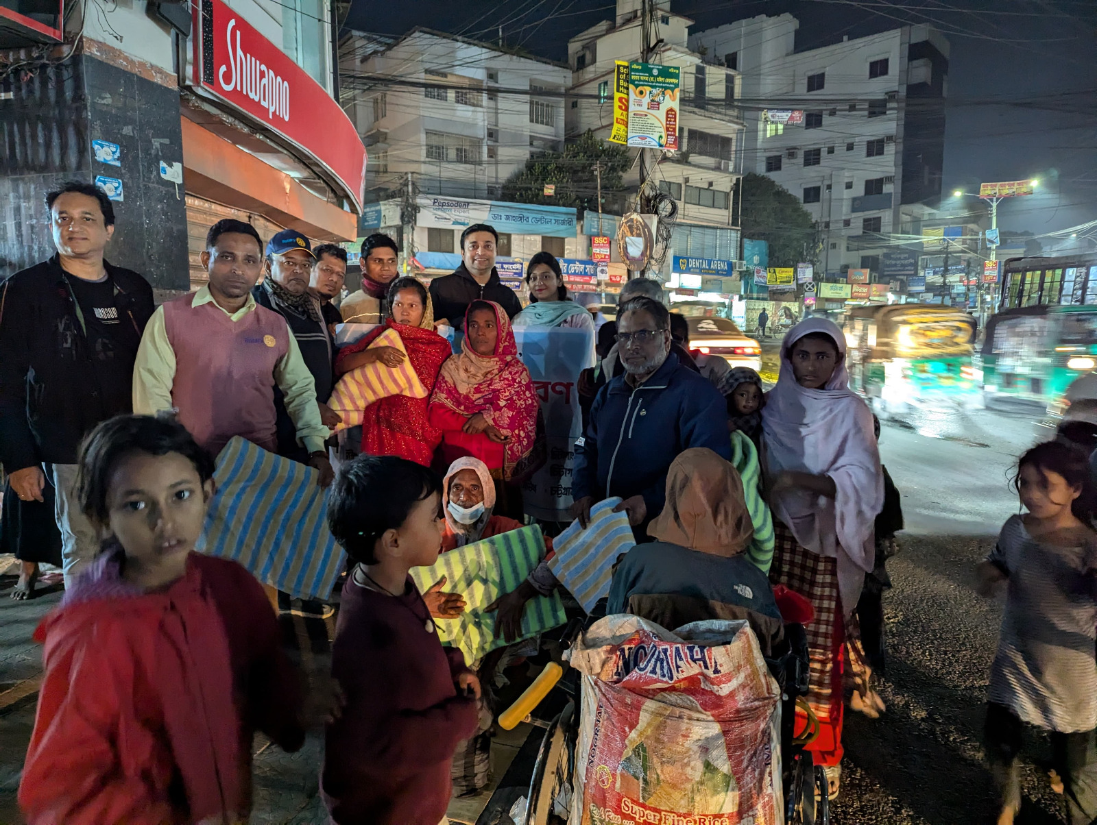 চট্টগ্রামের ১২ টি রোটারি ক্লাব প্রেসিডেন্ট এর উদ্যোগে শীতবস্ত্র বিতরণ