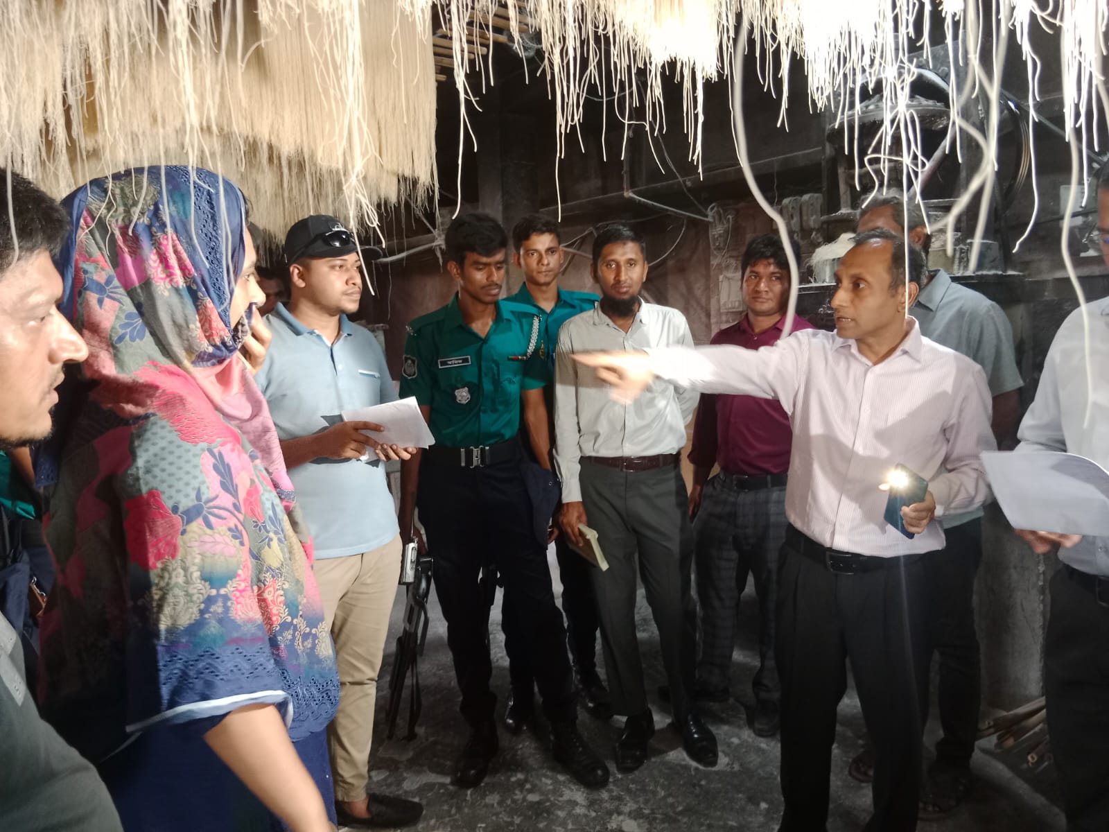চাক্তাই ৪টি সেমাই ফ্যাক্টরীকে জরিমানা