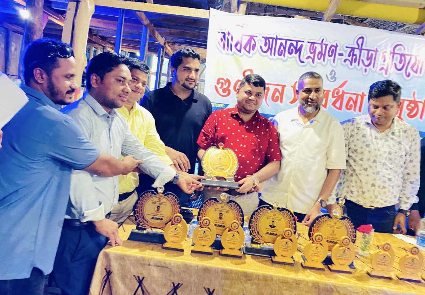 নানা আয়োজনে দক্ষিণ জেলা টিভি সাংবাদিক ফোরামের বার্ষিক আনন্দ ভ্রমণ