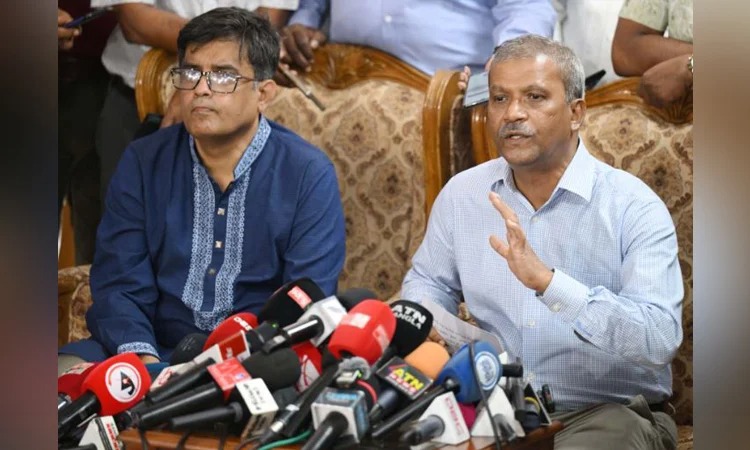 ভুয়া মামলার হয়রানি রোধে ফৌজদারি কার্যবিধিতে নতুন বিধি সংযোজন করা হয়েছে : আইন উপদেষ্টা   