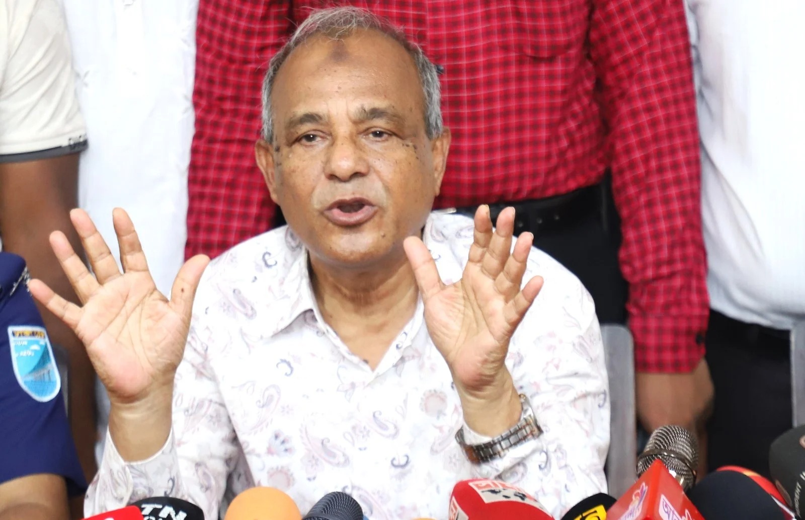 নির্দোষ মানুষ কোনোভাবেই যেন হয়রানির শিকার না হয় : স্বরাষ্ট্র উপদেষ্টা