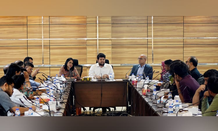 চলচ্চিত্র নির্মাণে অনুদানের নীতিমালায় সংশোধন আনা হবে: তথ্য উপদেষ্টা