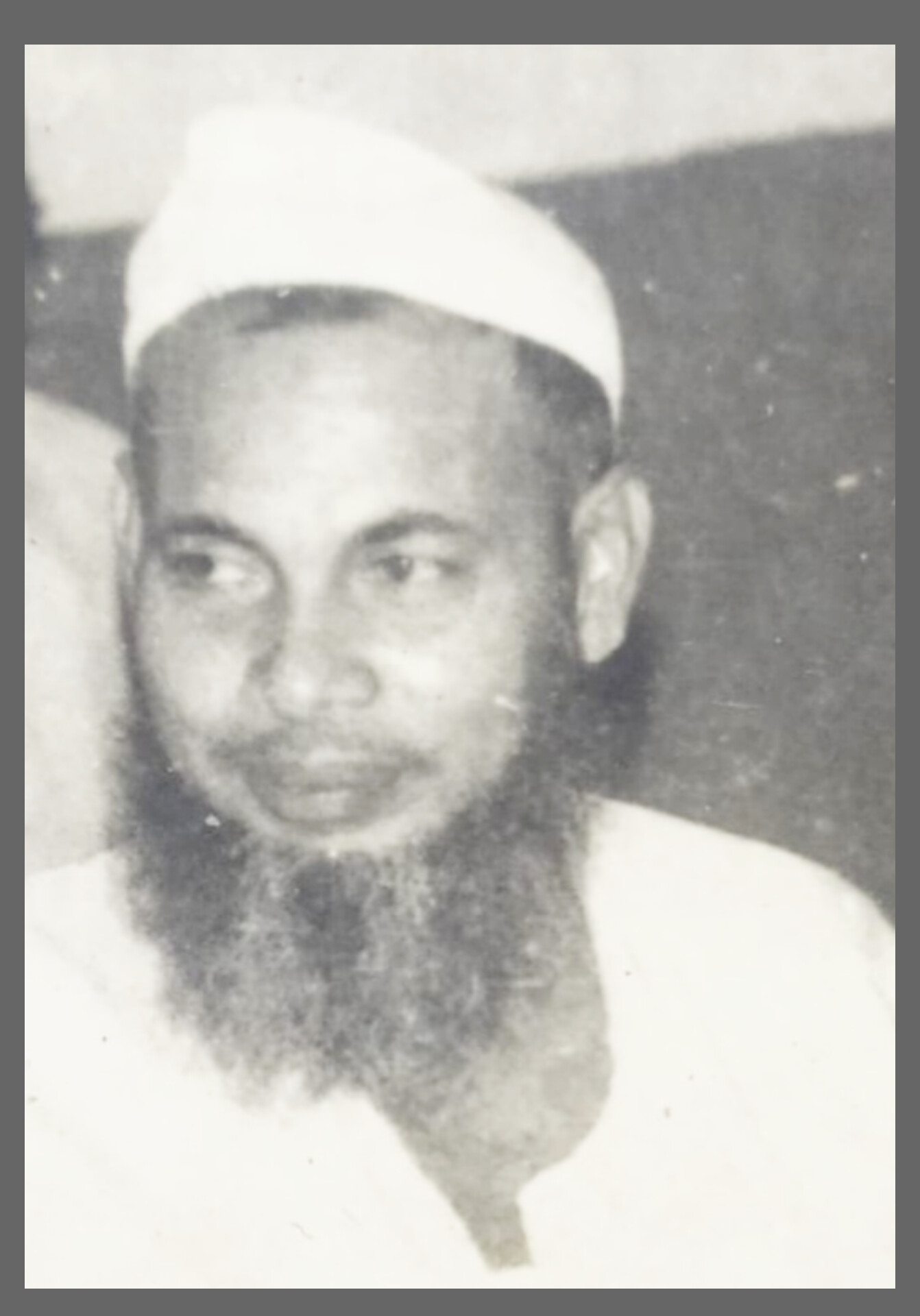 মরহুম ফিরোজ আহমেদ চৌধুরী-একজন  মানবিক ডাক্তার